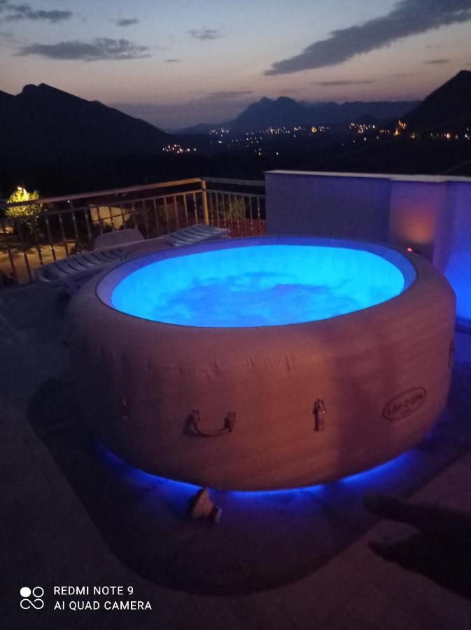 Holiday Home Horizonte With Jacuzzi Gornja Brela Εξωτερικό φωτογραφία