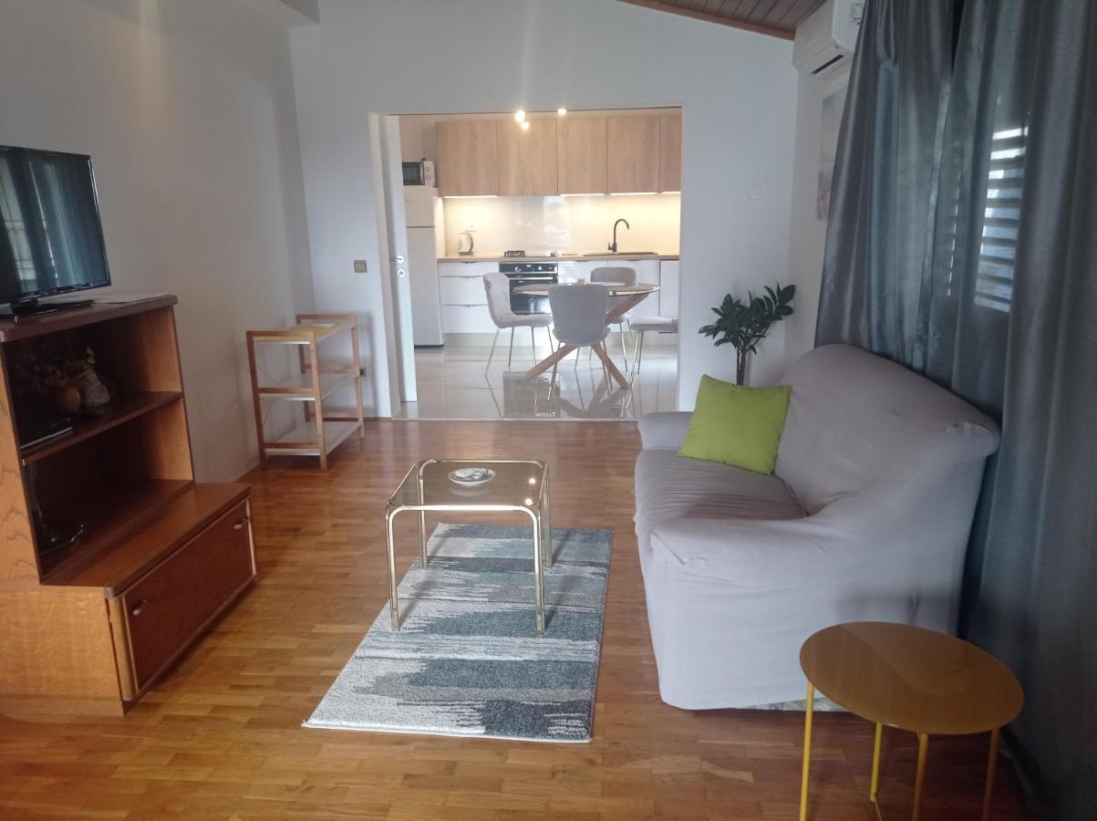 Holiday Home Horizonte With Jacuzzi Gornja Brela Εξωτερικό φωτογραφία