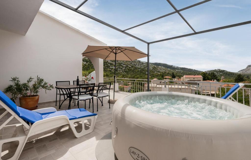 Holiday Home Horizonte With Jacuzzi Gornja Brela Εξωτερικό φωτογραφία