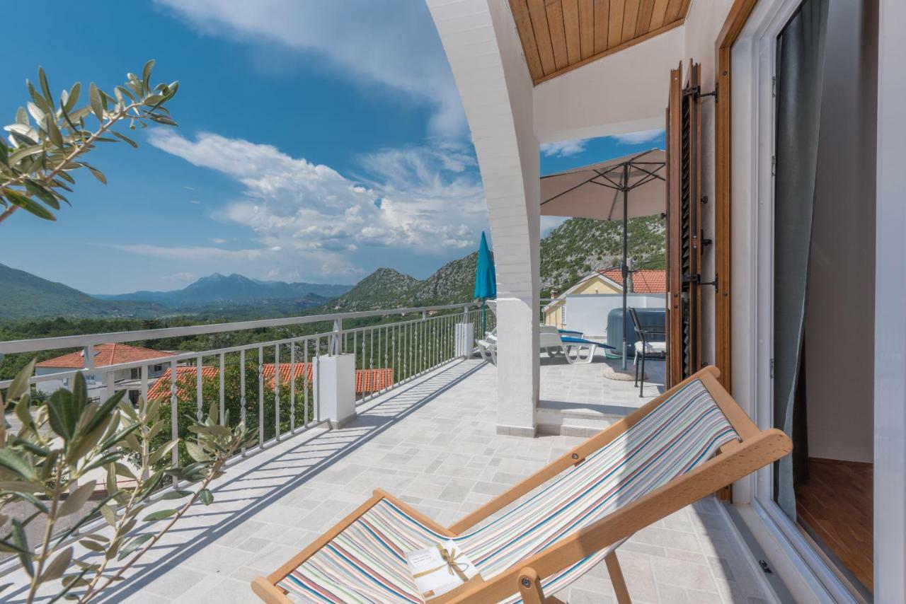 Holiday Home Horizonte With Jacuzzi Gornja Brela Εξωτερικό φωτογραφία