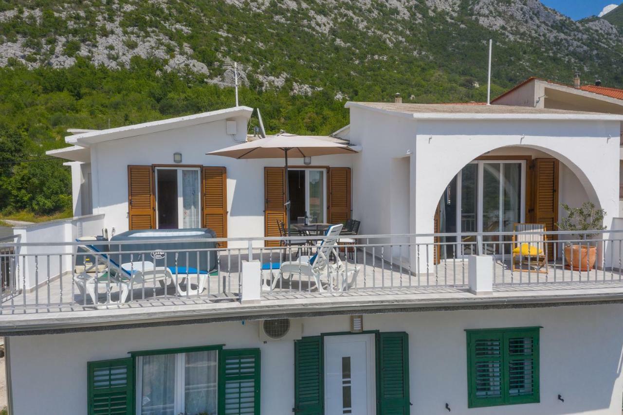 Holiday Home Horizonte With Jacuzzi Gornja Brela Εξωτερικό φωτογραφία